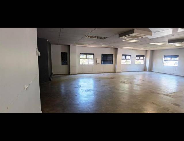 BUSINESS PROPERTY TO RENT IN ERASMUSKLOOF